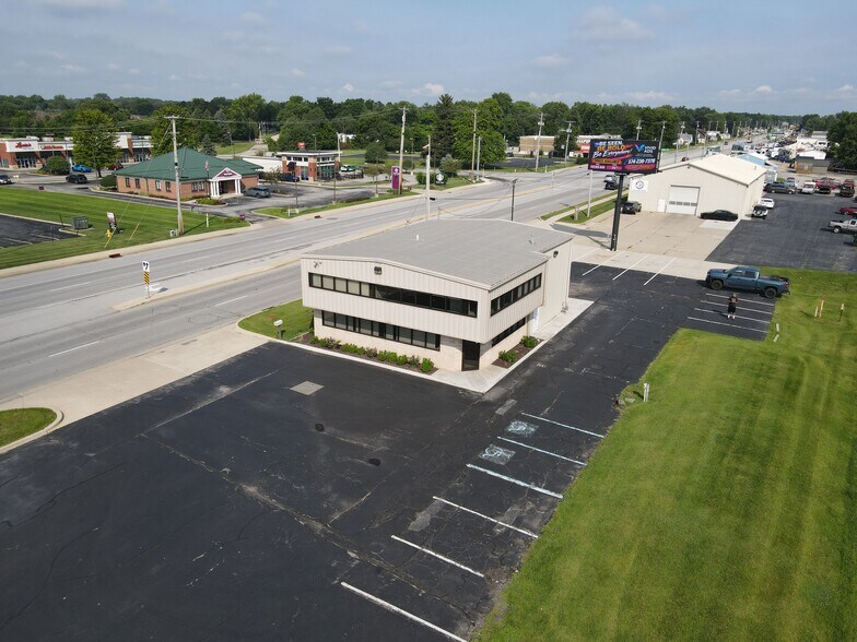 More Photos Of 23119 US Highway 33, Elkhart Storefront For Lease