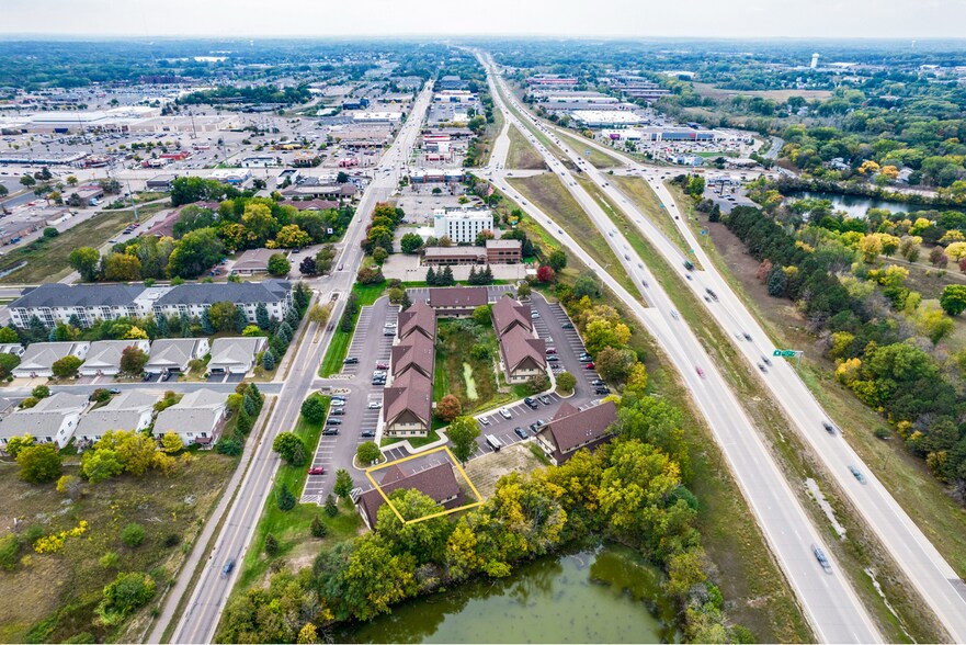 More Photos Of 2127 County Road D E, Maplewood Office For Sale