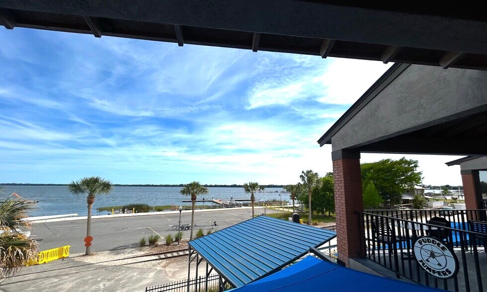 More Photos Of 111 W Ruby St, Tavares Restaurant For Sale