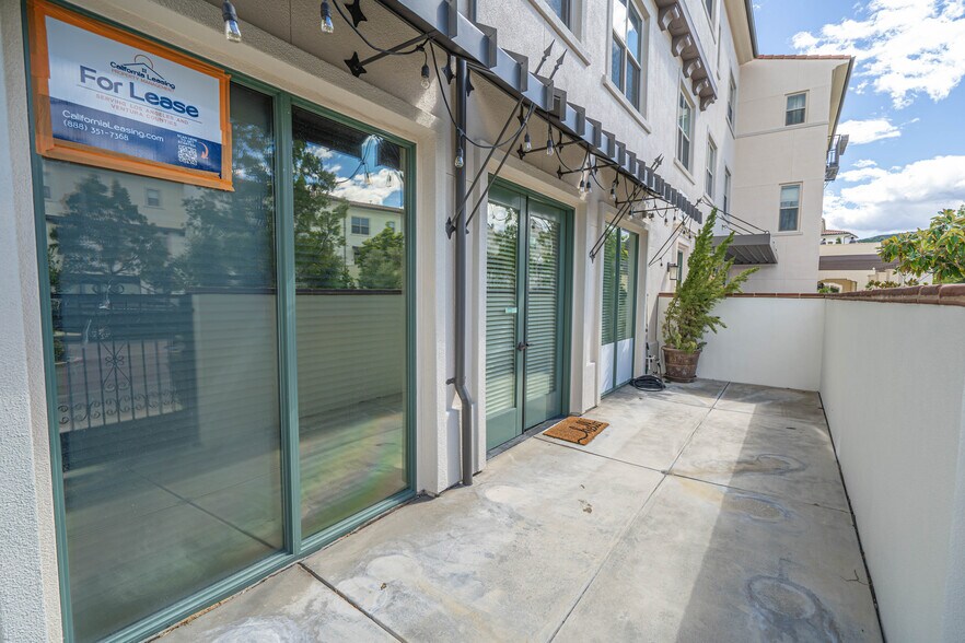 More Photos Of 26266 Prima Way, Santa Clarita Specialty For Lease