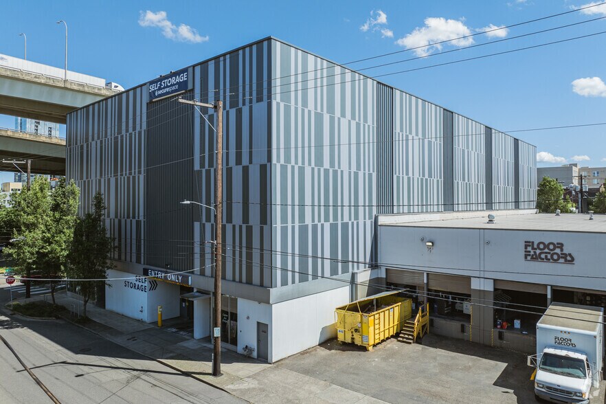 More Photos Of 1323 NW 16th Ave, Portland Specialty For Sale