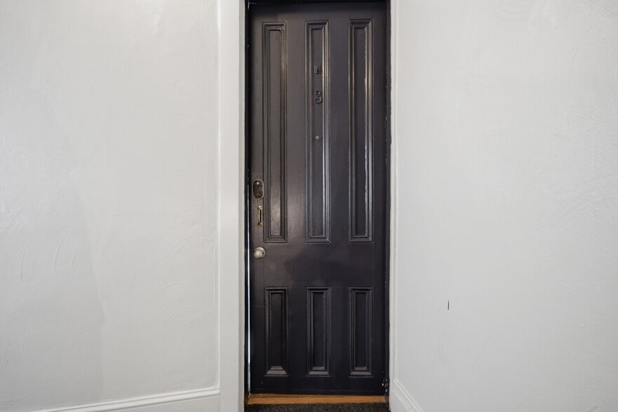 More Photos Of 367 Middle St, Portsmouth Apartments For Sale
