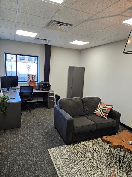More Photos Of 1115 S Bell Ave, Ames Warehouse For Lease