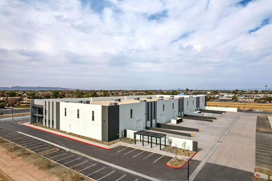 More Photos Of 2375 S Arizona Ave, Chandler Distribution For Lease
