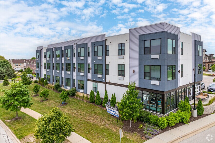 Primary Photo Of 1109 Ritter St, North Aurora Apartments For Lease