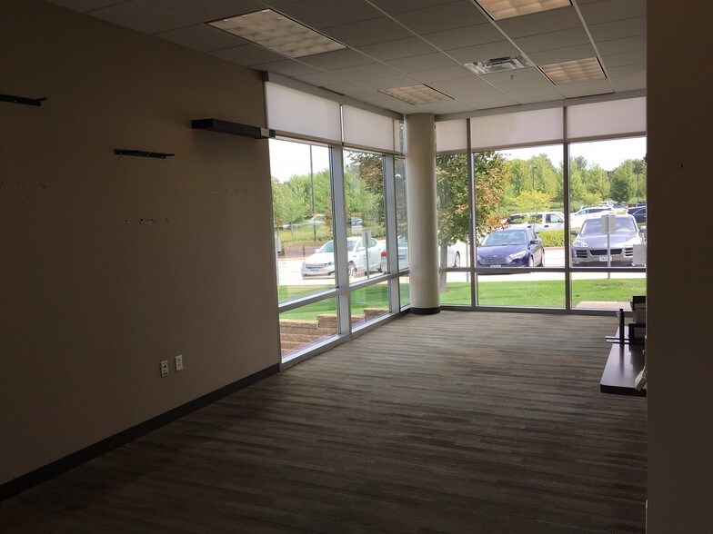 More Photos Of 1449 NW 128th St, Clive Office For Sale