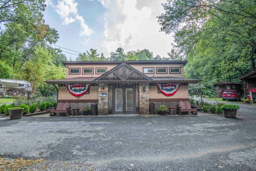 More Photos Of 251 Spring Valley Rd, Pigeon Forge Trailer Camper Park For Sale
