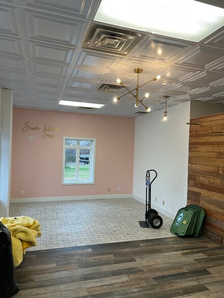 More Photos Of 2492 N Mount Juliet Rd, Mount Juliet Storefront Retail Office For Lease