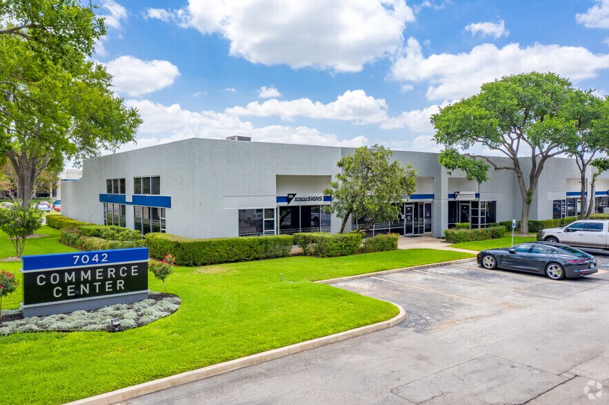 More Photos Of 7042 Alamo Downs Pky, San Antonio Research And Development For Lease