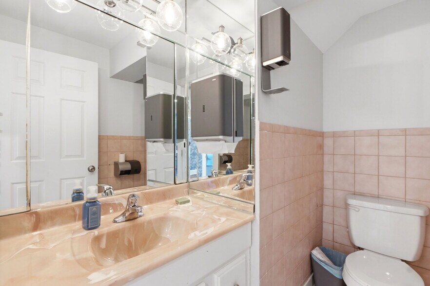 More Photos Of 7266 Far Hills Ave, Centerville Loft Creative Space For Sale