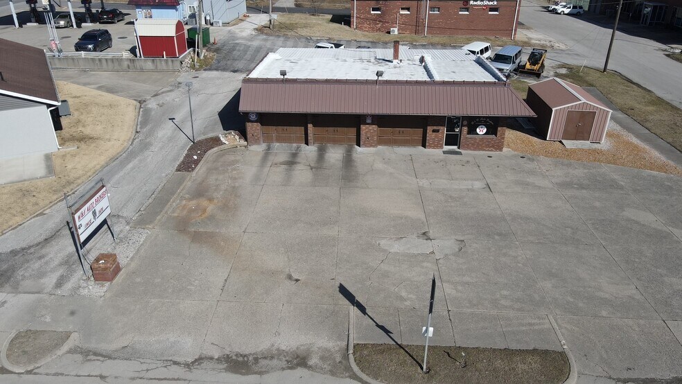 More Photos Of 110 N 9th St, Petersburg Restaurant For Sale