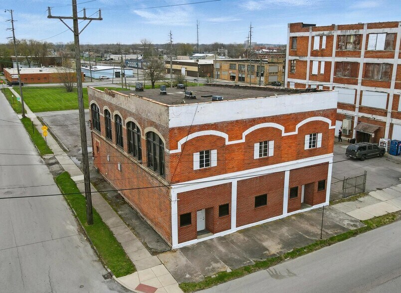 More Photos Of 516-518 N Main St, Lima Storefront Retail Residential For Sale