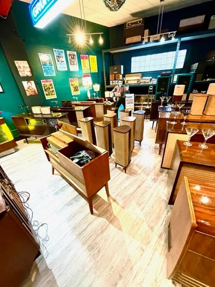 More Photos Of 1 Sherman Ter, Madison Storefront Retail Office For Sale