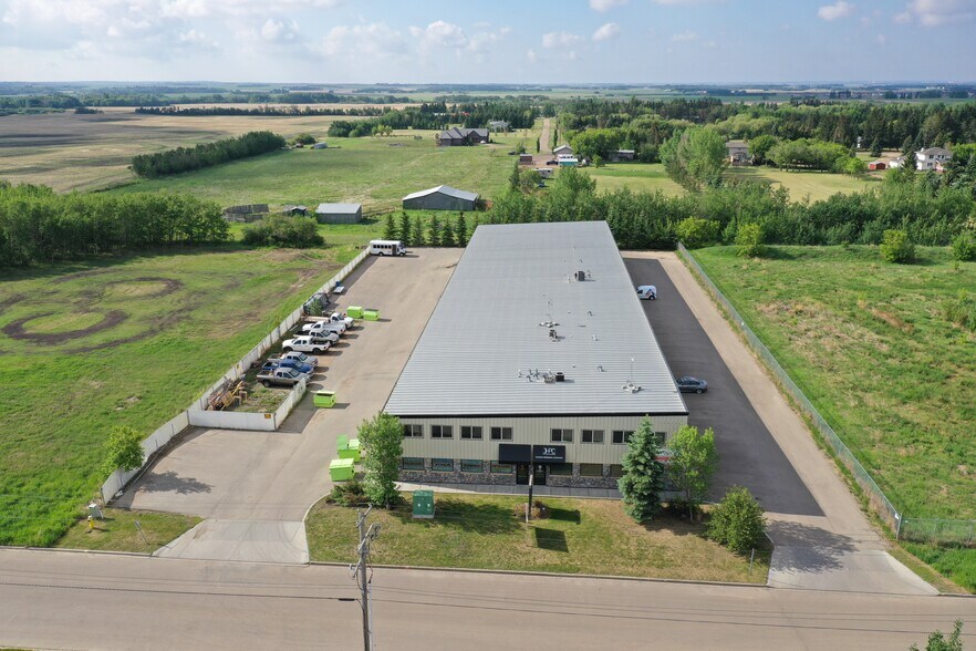 More Photos Of 11129 83rd Ave, Fort Saskatchewan Warehouse For Sale