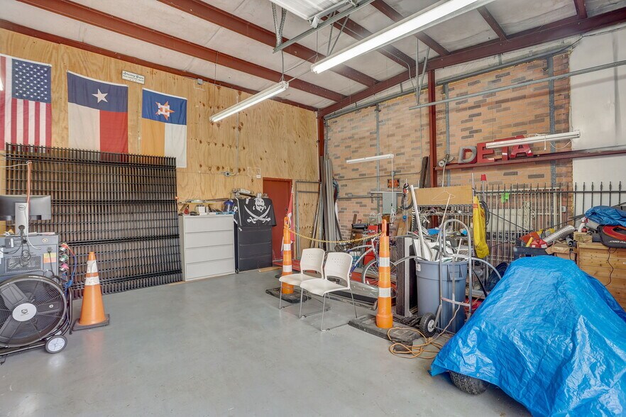 More Photos Of 6034 Brookside Rd, Pearland Carwash For Sale