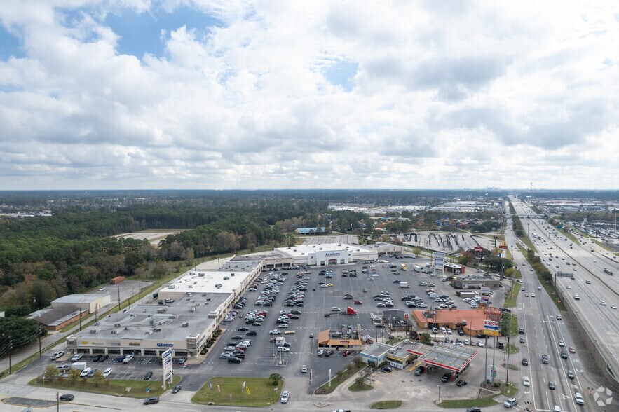 More Photos Of 1401-1491 Spring Cypress Rd, Spring Unknown For Lease