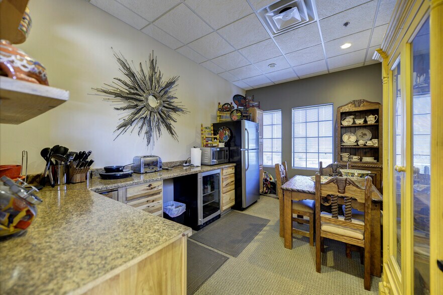 More Photos Of 6195 E Cave Creek Rd, Cave Creek Storefront Retail Office For Sale