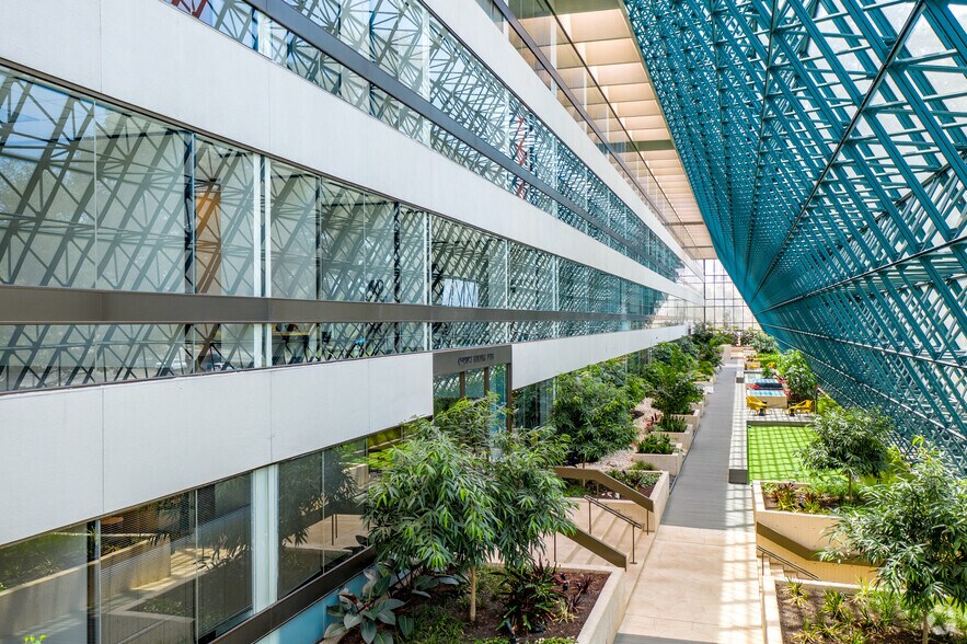 More Photos Of 84 NE Loop 410, San Antonio Office For Lease