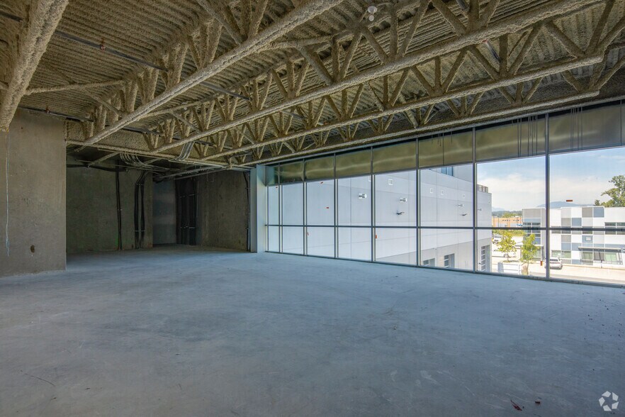More Photos Of 15315 66 Ave, Surrey Office For Sale