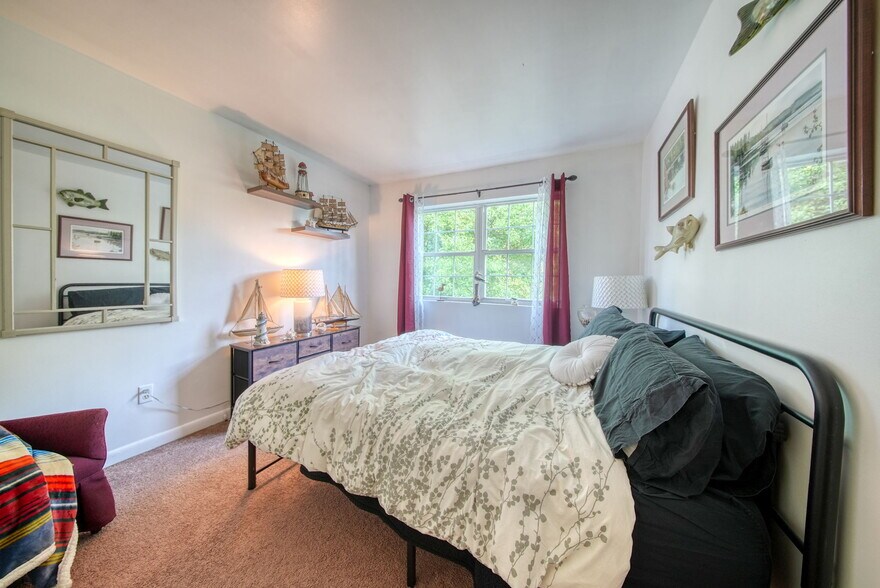 More Photos Of 100 1/2 Kingston Ave, Port Jervis Apartments For Sale