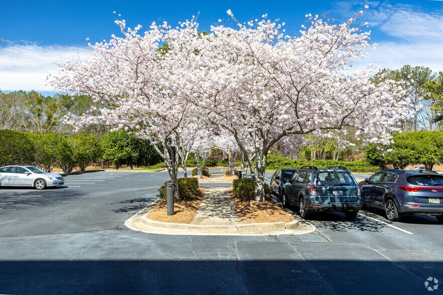 More Photos Of 4550 North Point Pky, Alpharetta Office For Sale