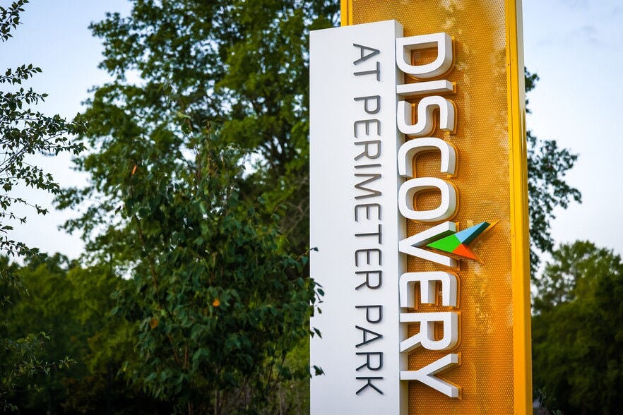 More Photos Of 5151 McCrimmon Pky, Morrisville Unknown For Lease