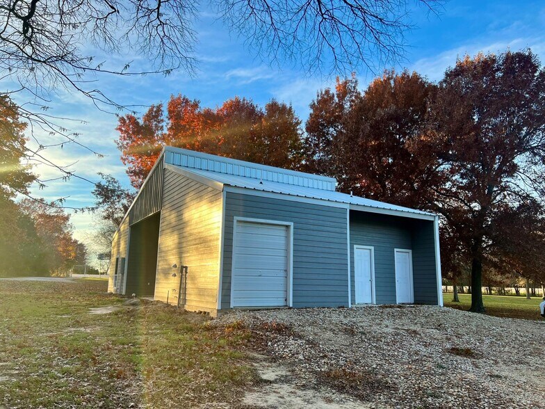 More Photos Of 6869 State 121 hwy, Bonham Specialty For Sale
