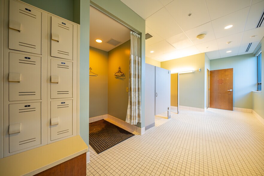 More Photos Of 170 Taylor Station Rd, Columbus Medical For Lease