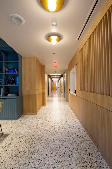 More Photos Of 3334 Richmond Ave, Houston Office For Sale