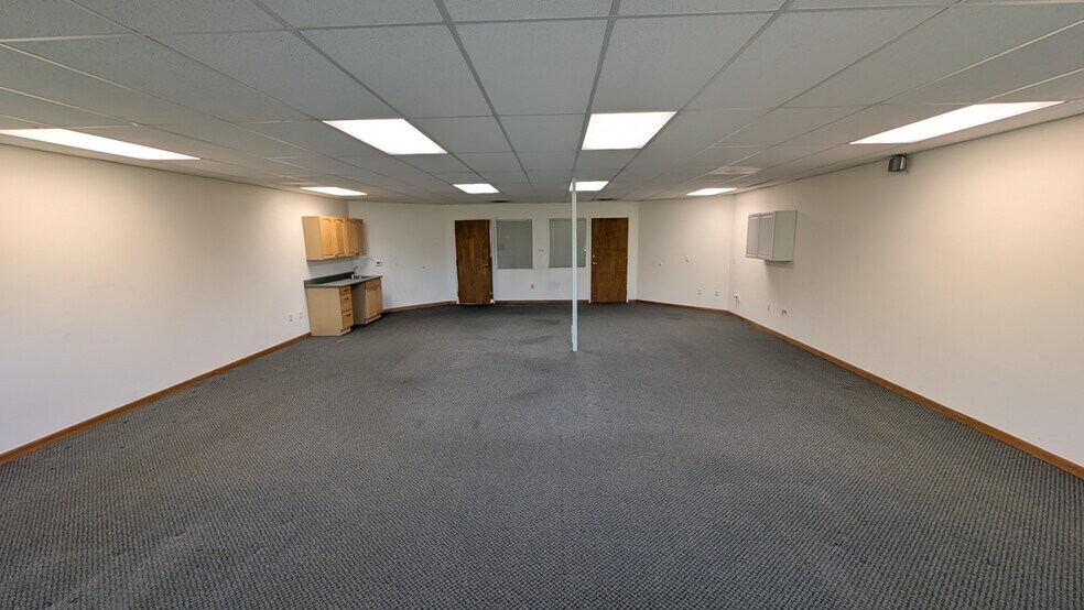 More Photos Of 20055 SW Pacific Hwy, Sherwood Office For Lease