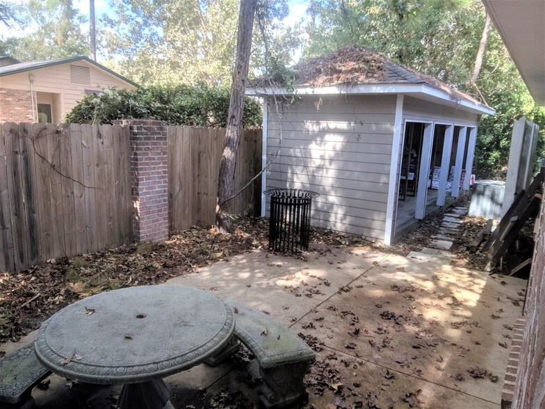 More Photos Of 2573 Barrington Cir, Tallahassee Office For Lease