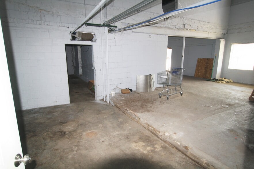 More Photos Of 4121 Fenton Rd, Burton Research And Development For Sale