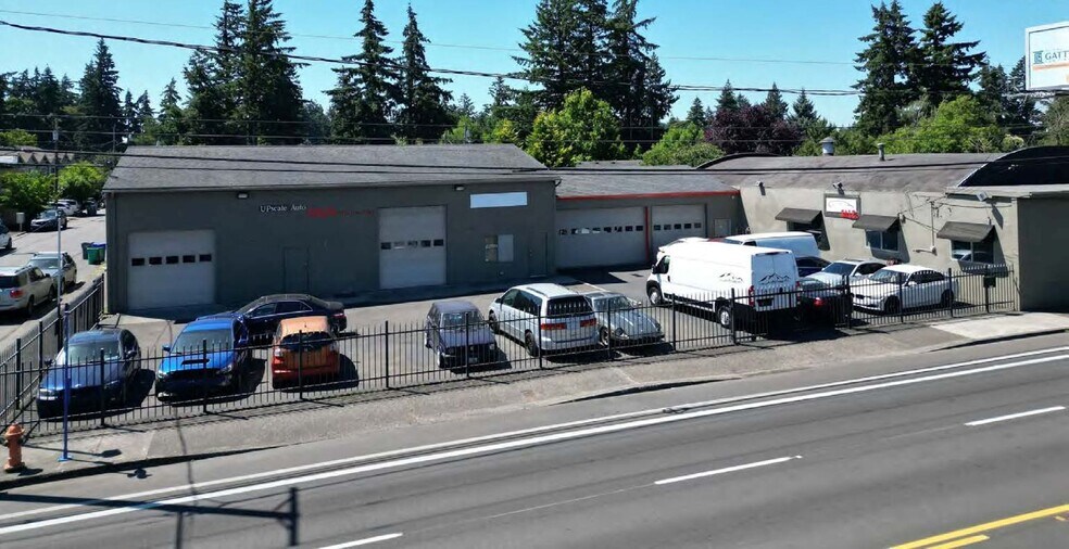 More Photos Of 11846 SE Stark St, Portland Auto Repair For Sale