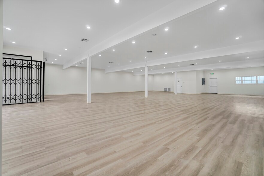 More Photos Of 29413 S Western Ave, Rancho Palos Verdes Freestanding For Lease