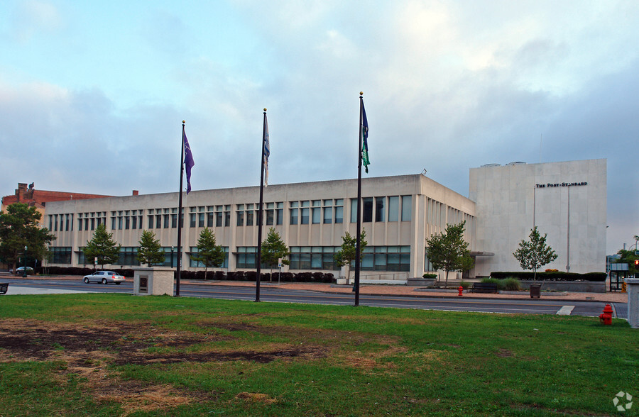 Primary Photo Of 101-239 N Salina St, Syracuse Office For Lease