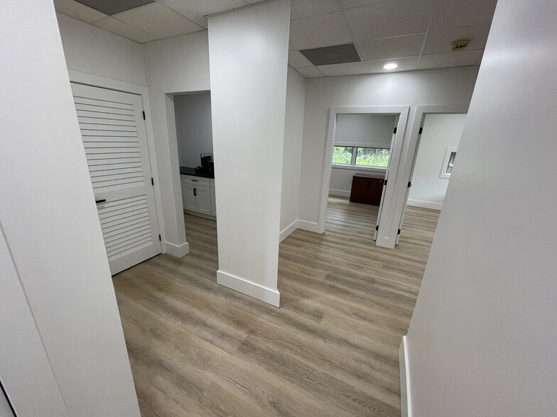 More Photos Of 200 Haddonfield Berlin, Gibbsboro Office For Sale
