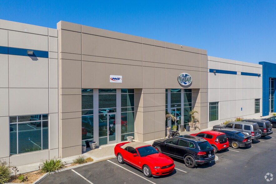 More Photos Of Britannia Blvd @ Airway Rd, San Diego Distribution For Lease