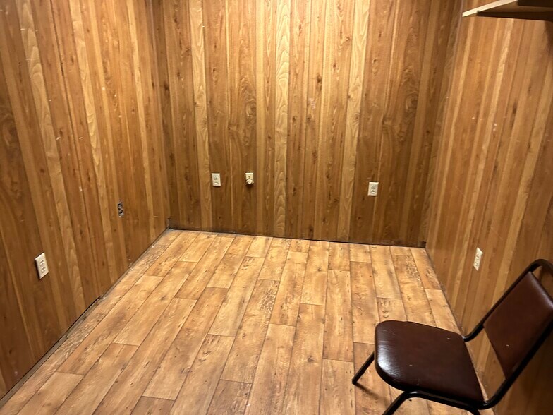 More Photos Of 976 Enterprise Dr, Logan Industrial For Sale