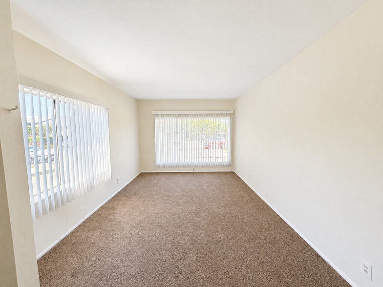 More Photos Of 1311-1313 Curtis St, Berkeley Apartments For Sale