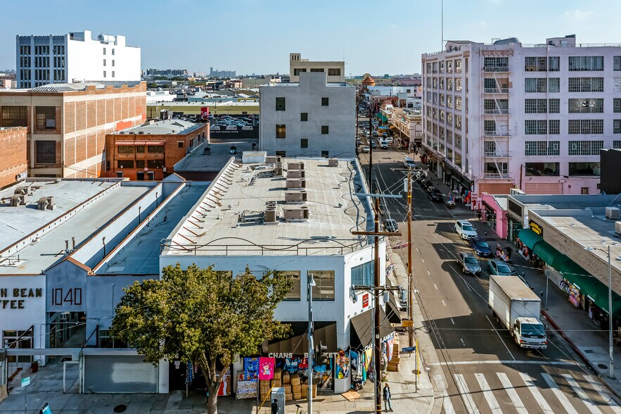 More Photos Of 1048-1050 S Los Angeles St, Los Angeles Storefront Retail Office For Sale