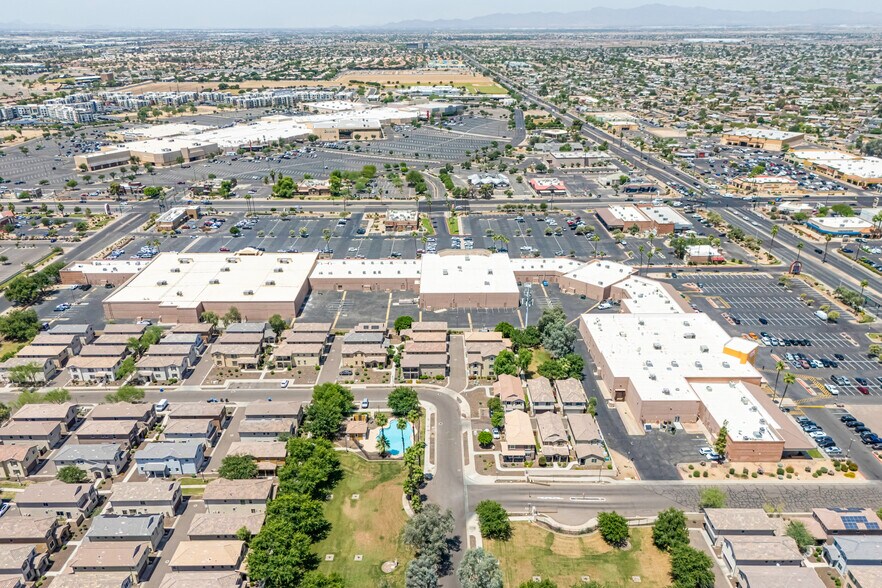 More Photos Of 7333 W Thomas Rd, Phoenix Storefront For Lease