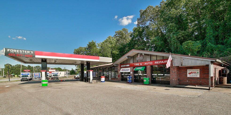 Primary Photo Of 4004 Hixson Pike, Chattanooga Service Station For Sale