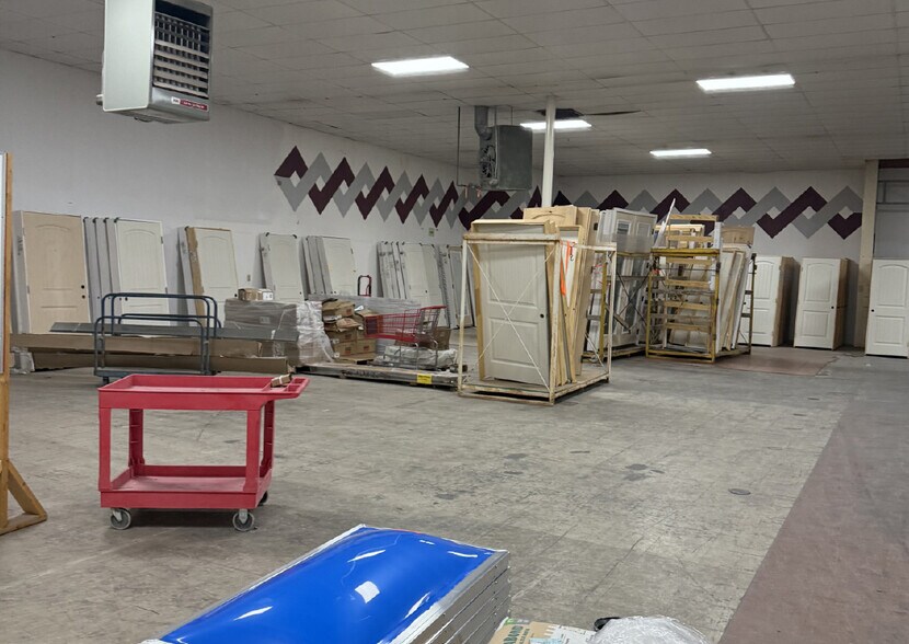 More Photos Of 2318 N White Sands Blvd, Alamogordo General Retail For Lease