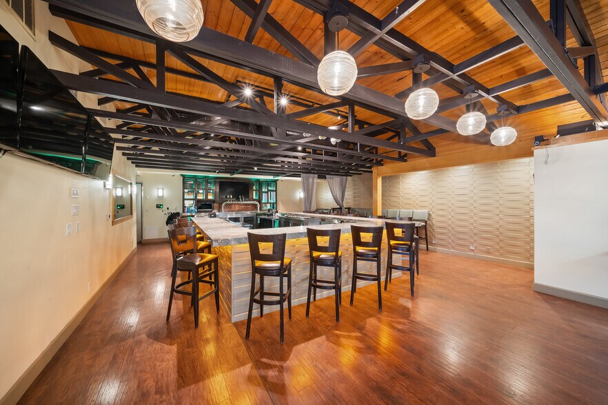 More Photos Of 1144 Black Oak Dr, Paso Robles Freestanding For Sale