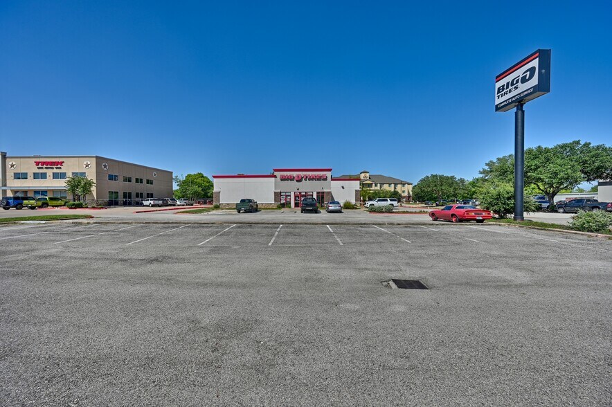 More Photos Of 2319 S Texas Ave, College Station Auto Repair For Sale