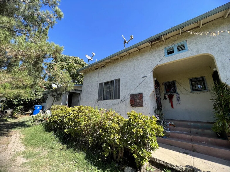 More Photos Of 3333 Division St, Los Angeles Apartments For Sale