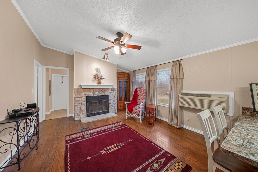 More Photos Of 19645 Nordt Rd, Damon Manufactured Housing Mobile Home Park For Sale