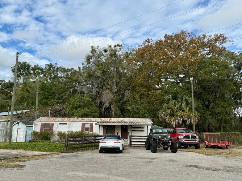 More Photos Of 9110 SE Us-441 Hwy, Ocala Contractor Storage Yard For Lease