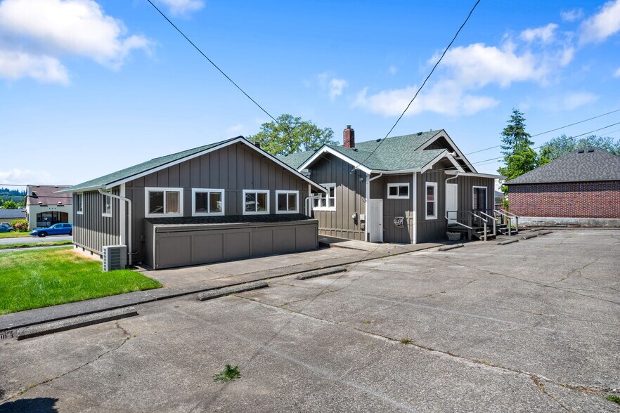 More Photos Of 1068 Market Blvd, Chehalis Office For Sale