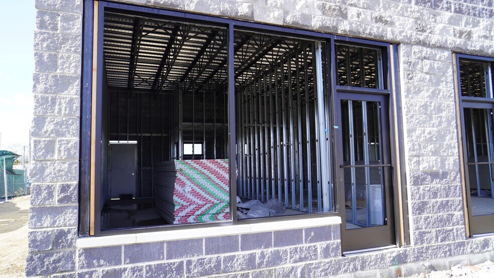 More Photos Of 401 Hicksville Rd, Bethpage Storefront Retail Office For Sale